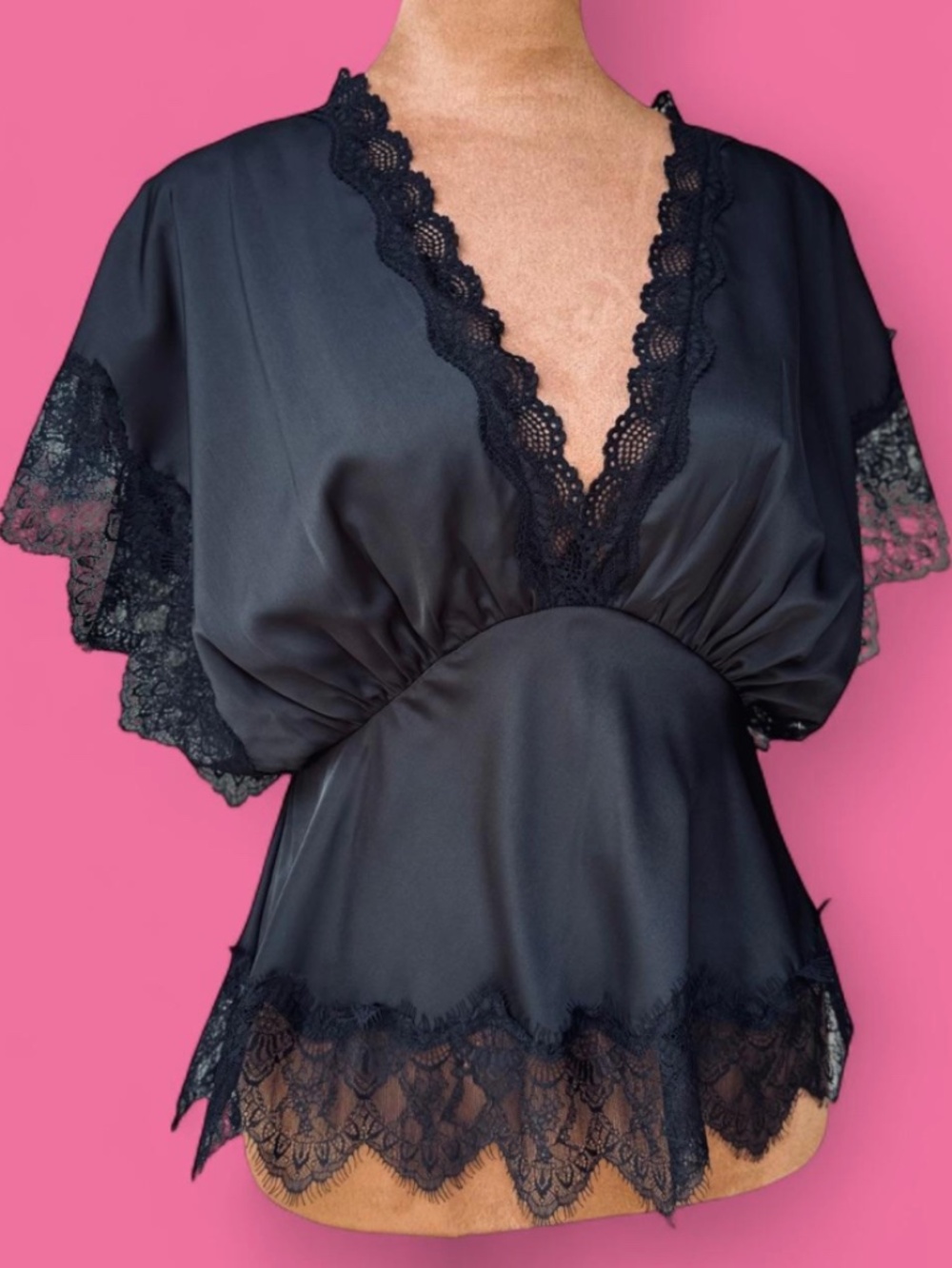 VICI Sereina Satin Scalloped Lace Trim Small Black V-Neck Empire Waist Blouse